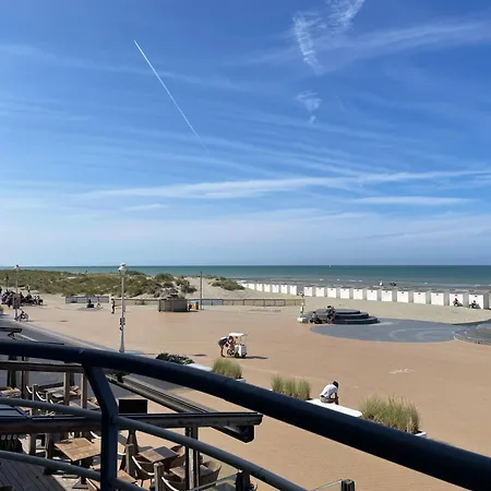 Apartament With Frontal Sea View *