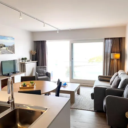 With Frontal Sea View Apartament